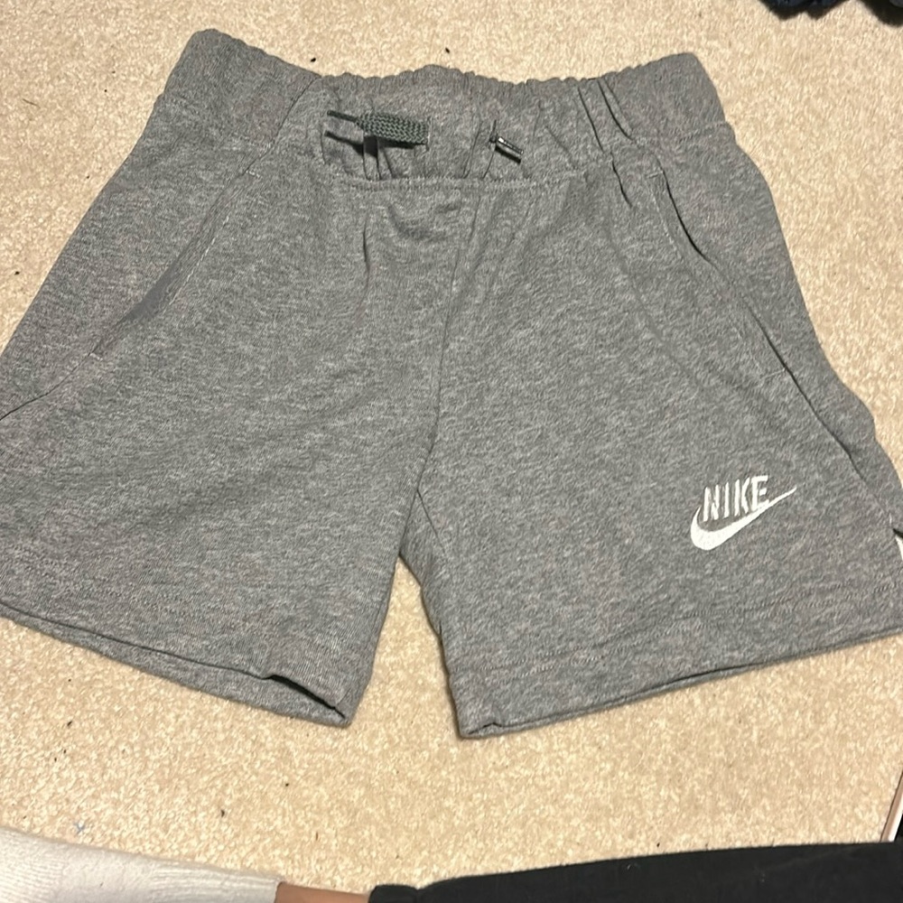 girls Nike sweatshorts